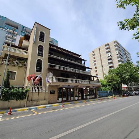 Hotel Martini Vlorë Εξωτερικό φωτογραφία